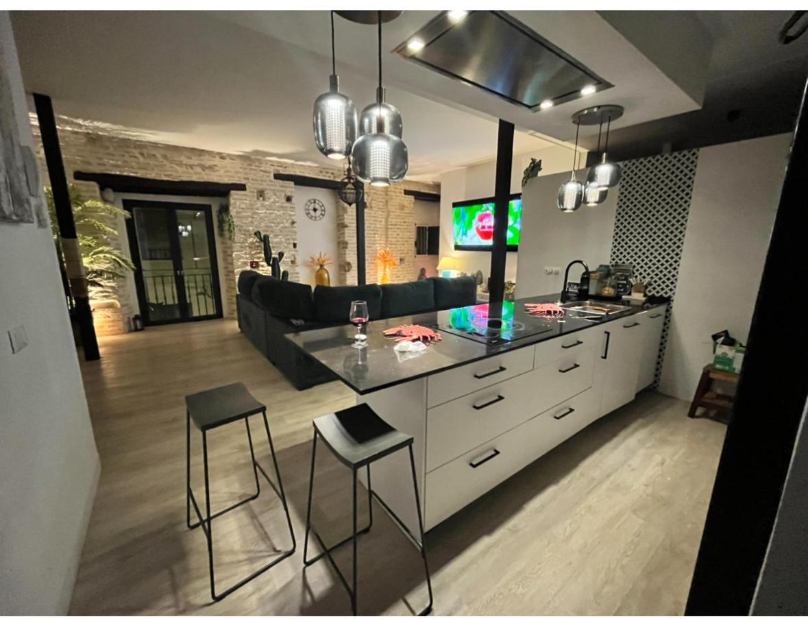 Casa Duque Compartida Familiar 1-Habitacion Con Bano Propio Севилья Экстерьер фото