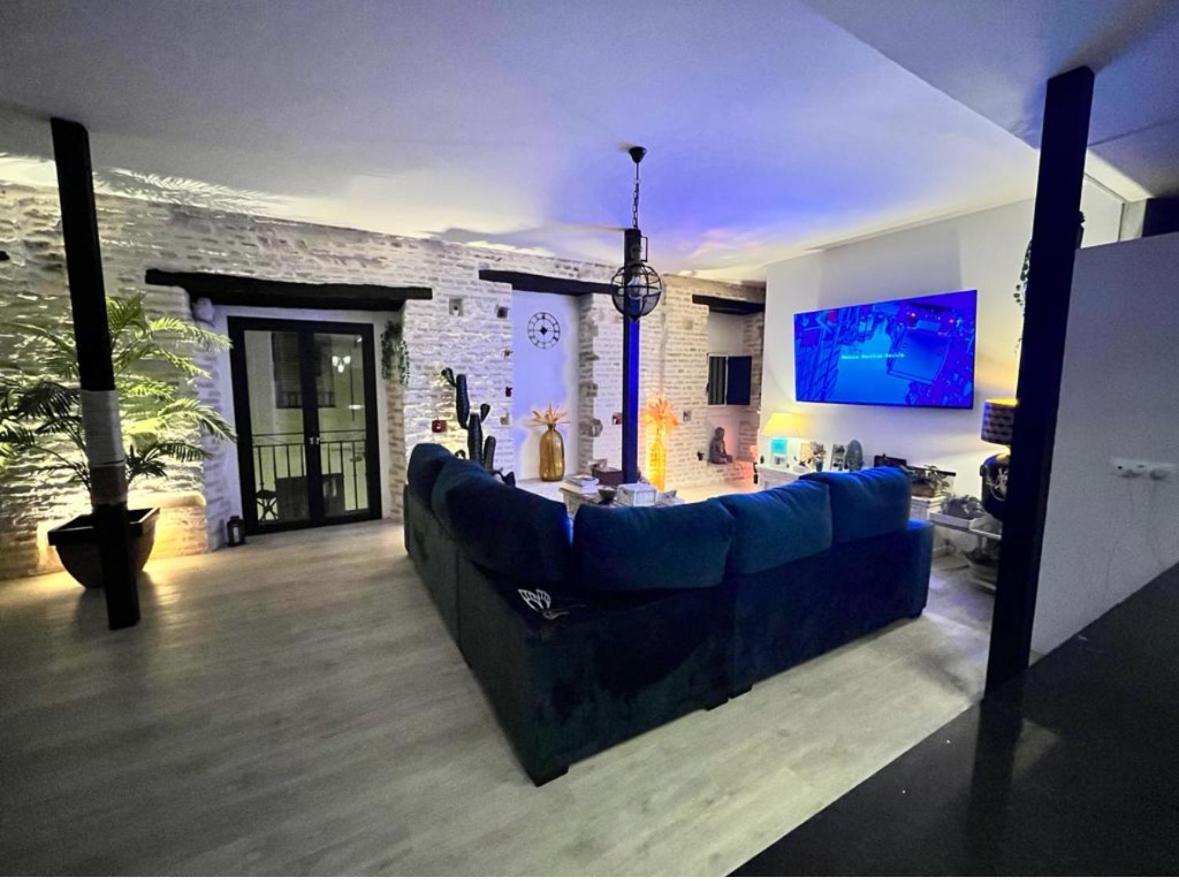 Casa Duque Compartida Familiar 1-Habitacion Con Bano Propio Севилья Экстерьер фото