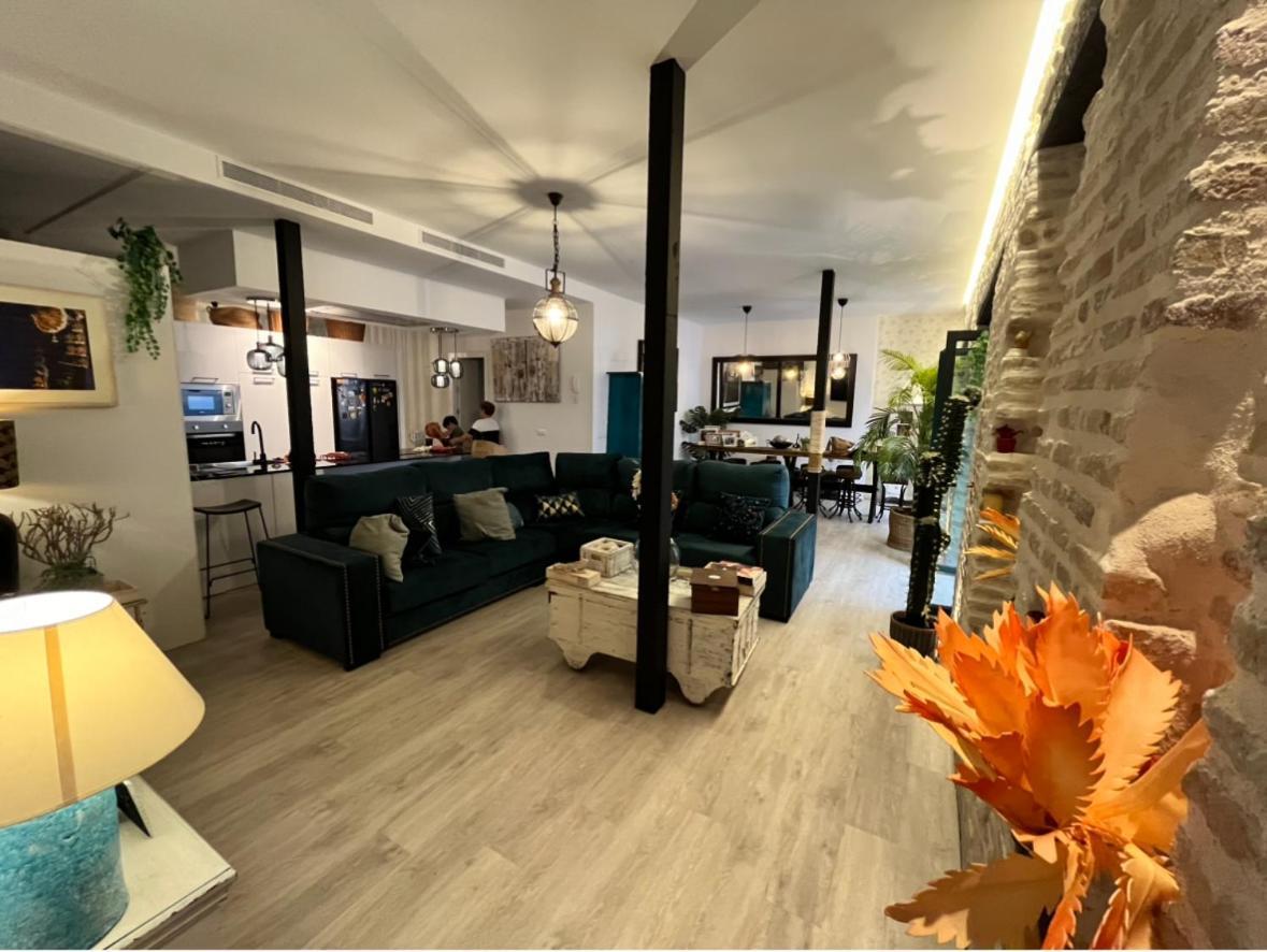 Casa Duque Compartida Familiar 1-Habitacion Con Bano Propio Севилья Экстерьер фото