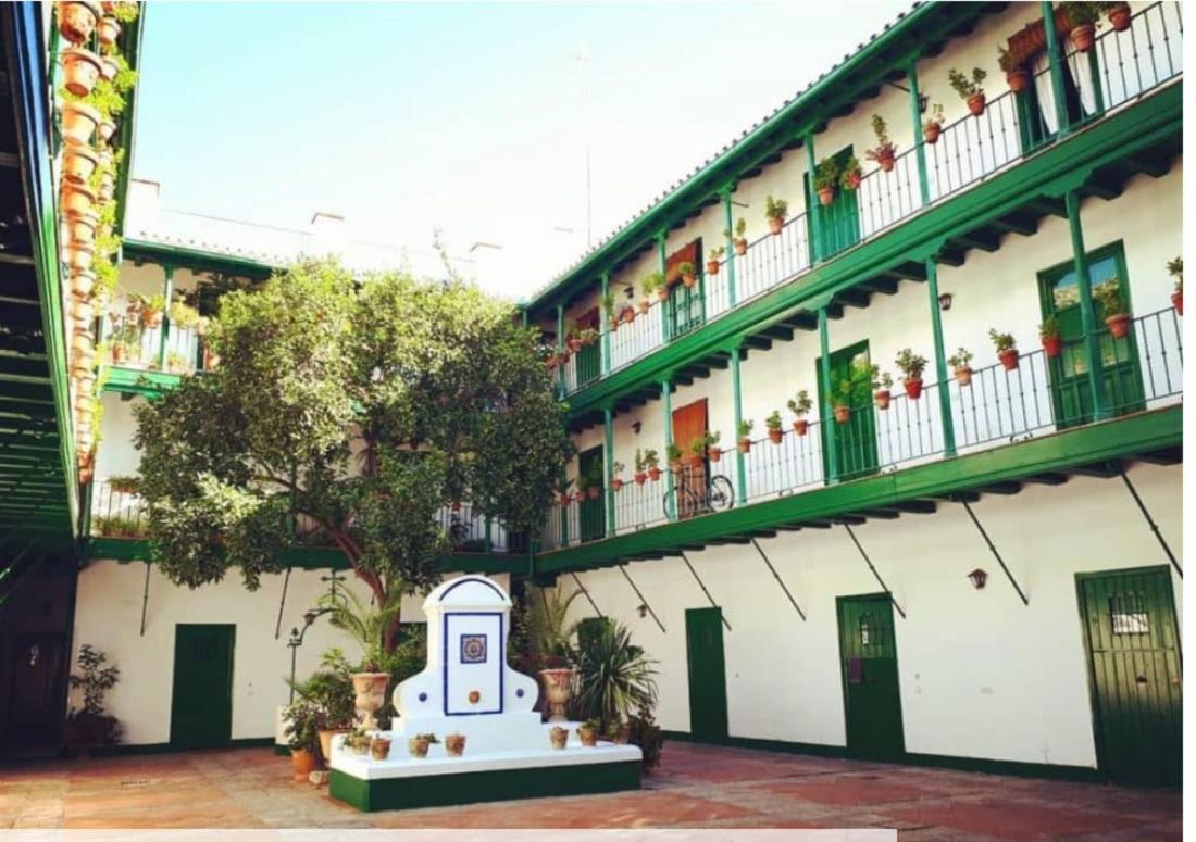 Casa Duque Compartida Familiar 1-Habitacion Con Bano Propio Севилья Экстерьер фото