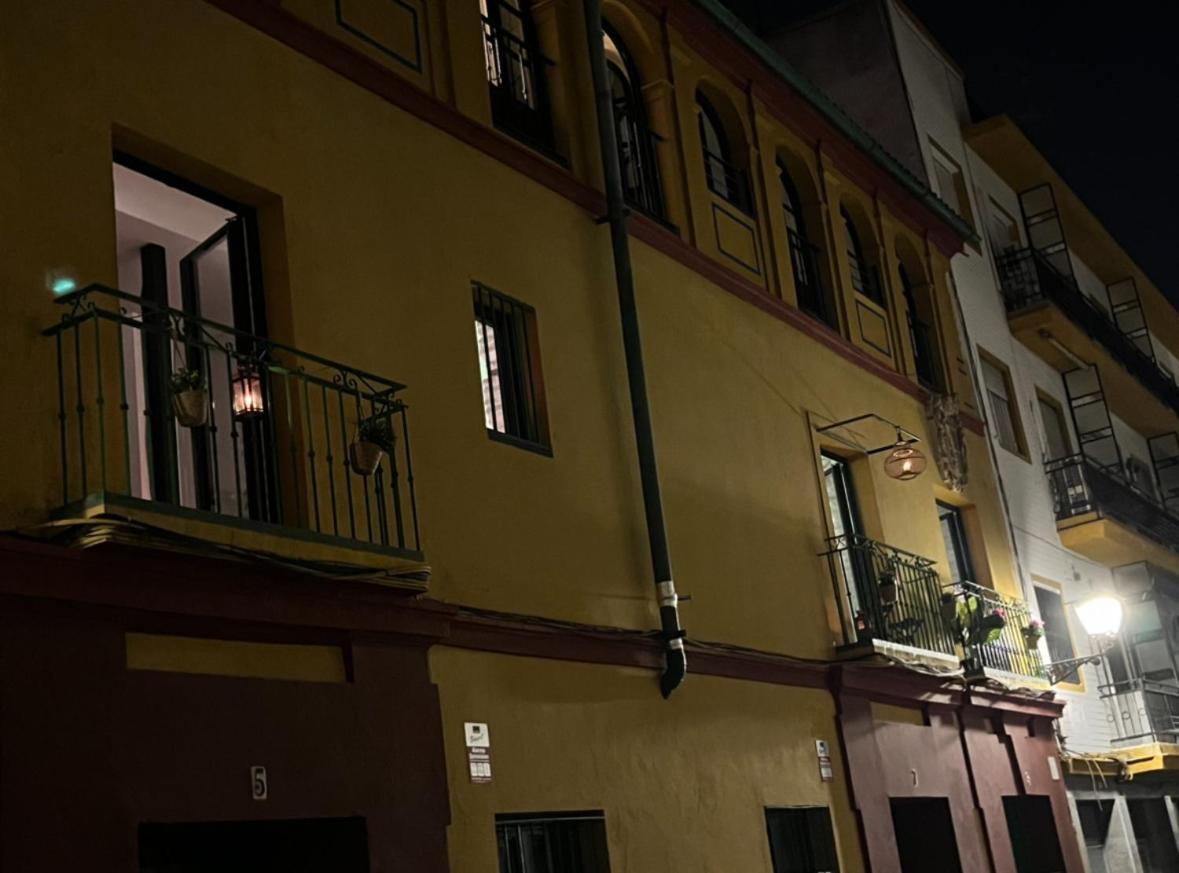 Casa Duque Compartida Familiar 1-Habitacion Con Bano Propio Севилья Экстерьер фото