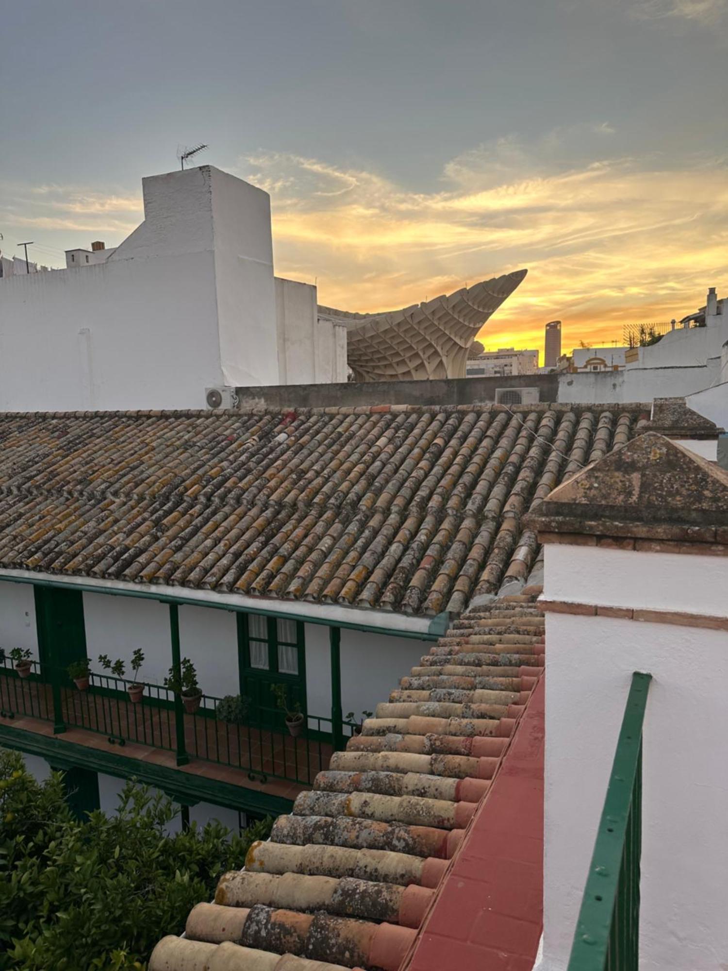 Casa Duque Compartida Familiar 1-Habitacion Con Bano Propio Севилья Экстерьер фото