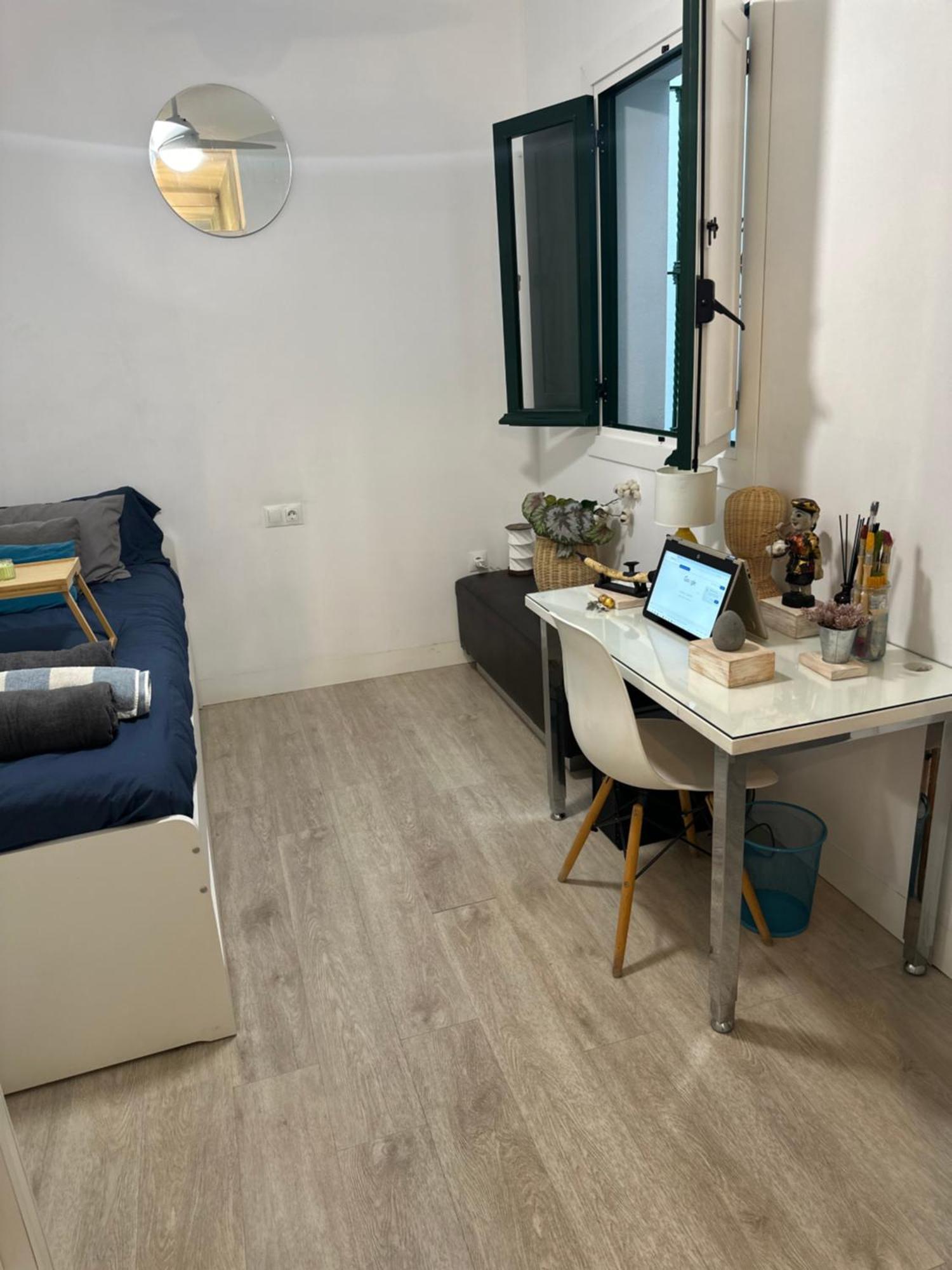 Casa Duque Compartida Familiar 1-Habitacion Con Bano Propio Севилья Экстерьер фото