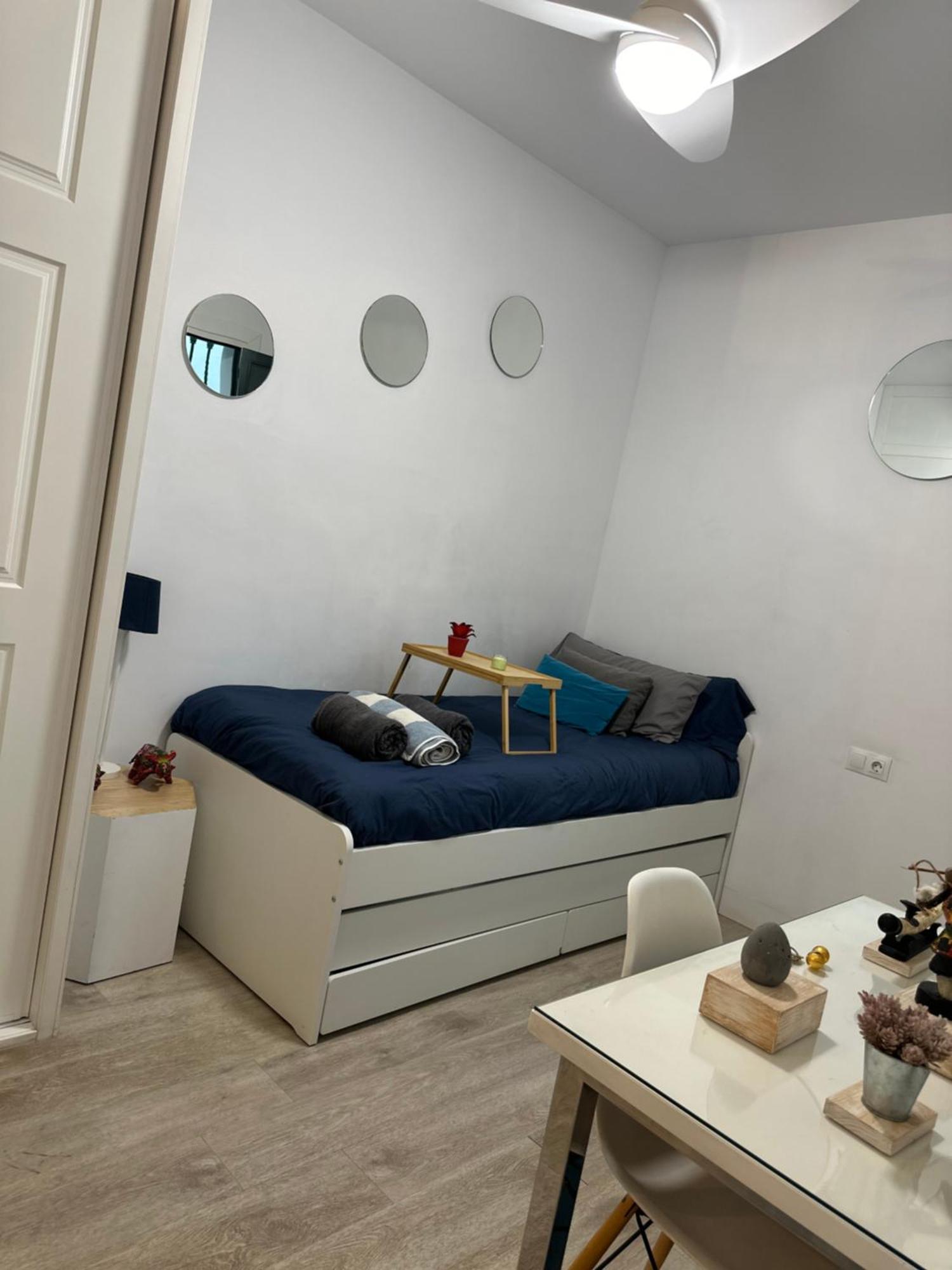 Casa Duque Compartida Familiar 1-Habitacion Con Bano Propio Севилья Экстерьер фото